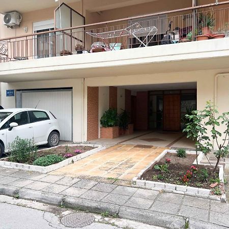 Clio City Apartment Ioannina Bagian luar foto