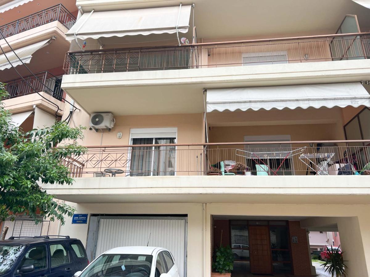 Clio City Apartment Ioannina Bagian luar foto