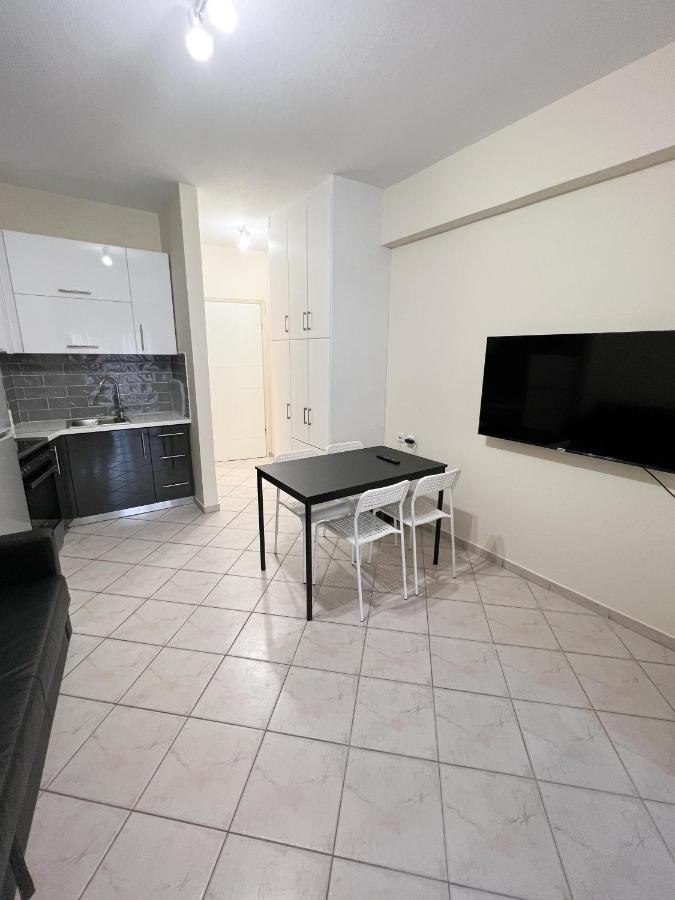 Clio City Apartment Ioannina Bagian luar foto